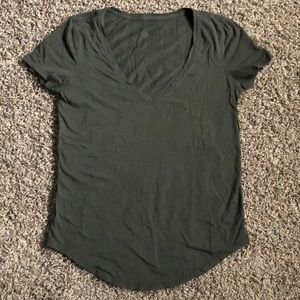 Lululemon Love Tee V Size 6